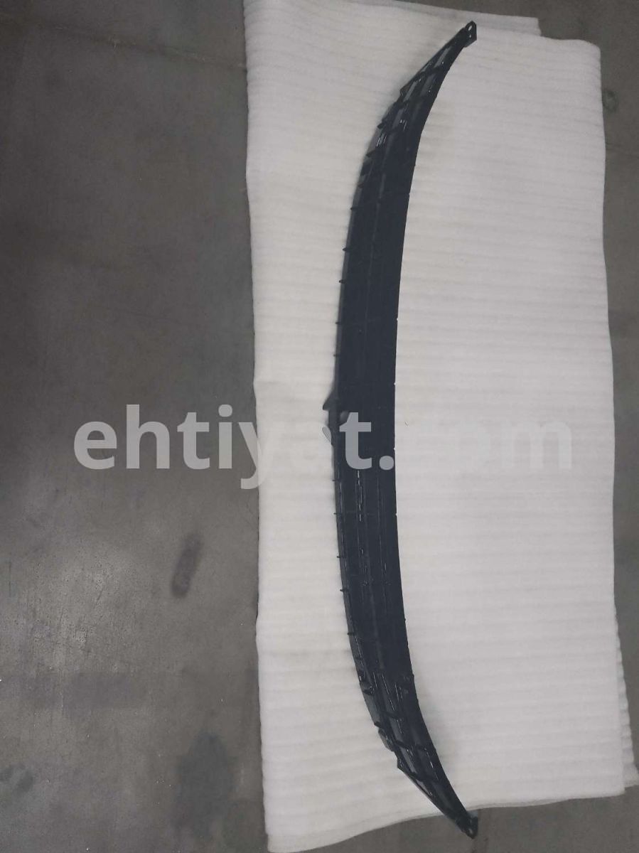 Song Plus Buferin üst radiator barmağlığı